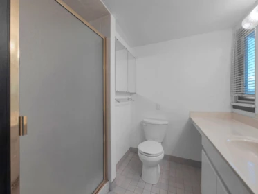 Guest Bathroom Photo of 502 32330 South Fraser Way, Abbotsford, BC