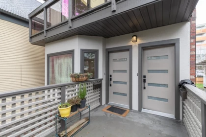 Front Yard Photo of 721 E Pender Street, Vancouver, BC