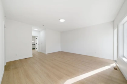 Hallway Photo of 45130 Watson Road, Chilliwack, BC