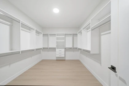 Laundry Room Photo of 45130 Watson Road, Chilliwack, BC