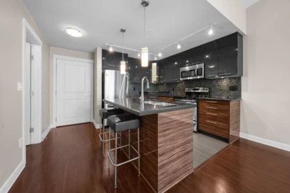 Primary Bathroom Photo of 413 12039 64 Avenue, Surrey, BC