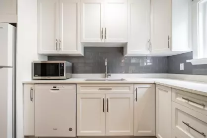 Kitchen Photo of 131 13710 67 Avenue, Surrey, BC