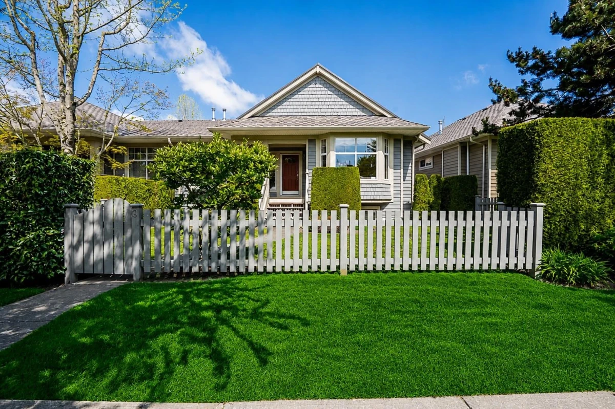 Exterior Rear Photo of 3 15425 Rosemary Heights Crescent, Surrey, BC