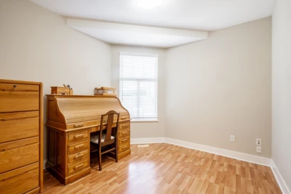 Basement Recreation Room Photo of 3 15425 Rosemary Heights Crescent, Surrey, BC