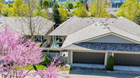 Fitness Center Photo Near 3 15425 Rosemary Heights Crescent, Surrey, BC