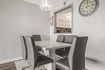 Breakfast Nook Photo of 1607 6595 Willingdon Avenue, Burnaby, BC