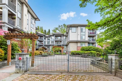 Hot Tub / Spa Photo of 301 12020 207a Street, Maple Ridge, BC