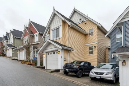Swimming Pool Photo of 2 312 Casey Street, Coquitlam, BC