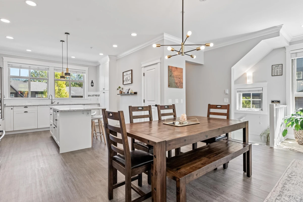 Dining Area Photo of 11 10525 240 Street, Maple Ridge, BC
