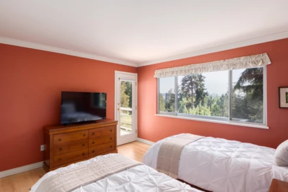 Outdoor Patio Photo of 3897 Bayridge Avenue, West Vancouver, BC