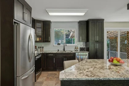 Kitchen Photo of 6105 Dallas Drive, No City Value, BC
