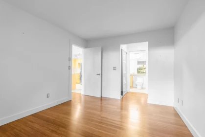 Basement Recreation Room Photo of 203 305 Lonsdale Avenue, North Vancouver, BC