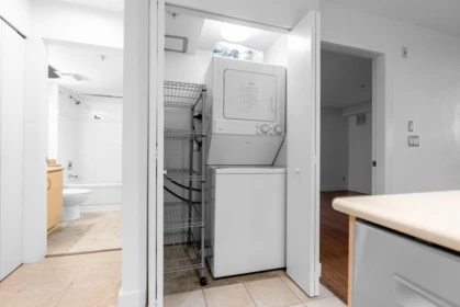Pantry Photo of 203 305 Lonsdale Avenue, North Vancouver, BC