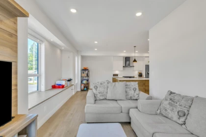 Kitchen Photo of 212 14818 60 Avenue, Surrey, BC