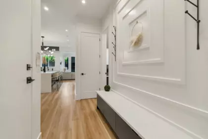 Entry Foyer Photo of 7299 200a Street, Langley, BC