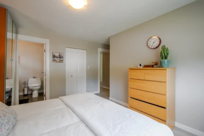 Basement Recreation Room Photo of 14976 98a Avenue, Surrey, BC