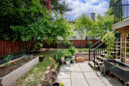 Hot Tub / Spa Photo of 14976 98a Avenue, Surrey, BC