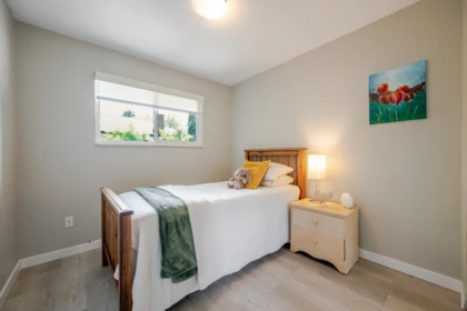 Staircase Photo of 14976 98a Avenue, Surrey, BC