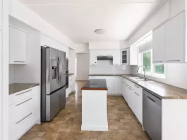 Kitchen Photo of 1648 Kempley Court, Abbotsford, BC