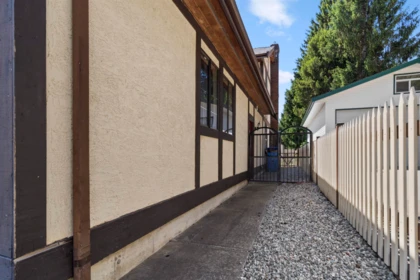 Laundry Room Photo of 1648 Kempley Court, Abbotsford, BC