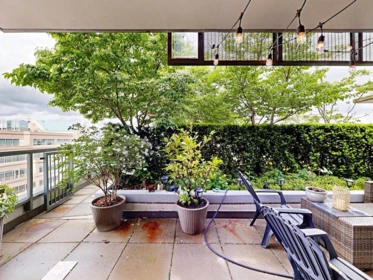Outdoor Patio Photo of 865 2080 W Broadway, Vancouver, BC