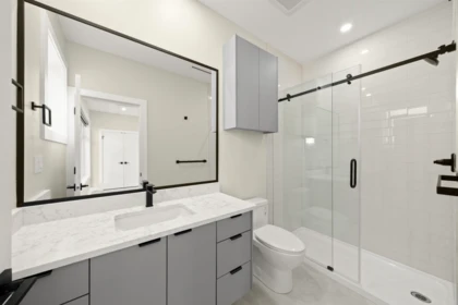 Office / Den Photo of 3 4558 Portland Street, Burnaby, BC