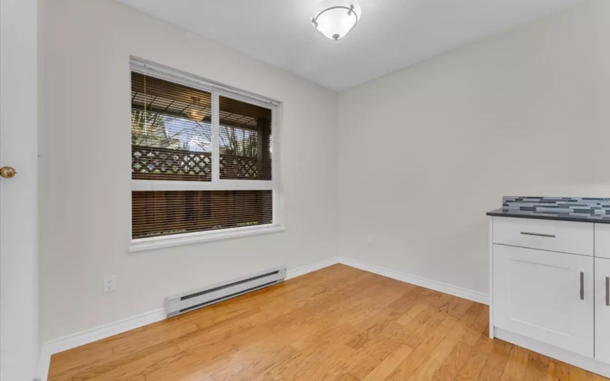Dining Area Photo of 104 1641 Woodland Drive, Vancouver, BC