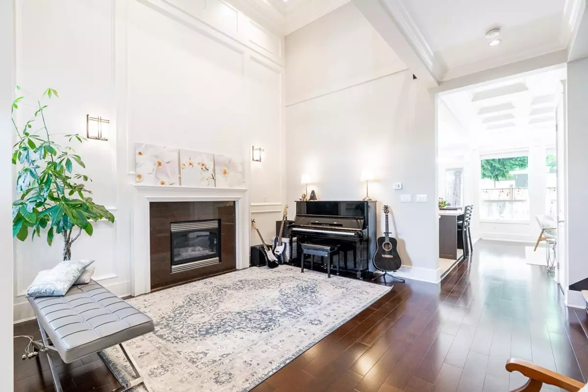 Family Room Photo of 4988 Duncliffe Road, Richmond, BC