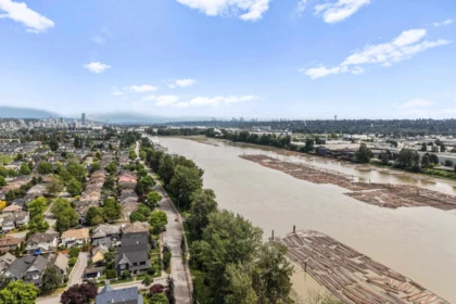 Community Amenities Photo (Clubhouse) of 178 Pier Place, New Westminster, BC