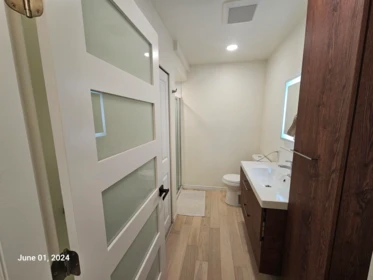 Hot Tub / Spa Photo of 178 Pier Place, New Westminster, BC