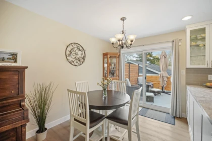 Breakfast Nook Photo of 6175 Morgan Drive, Surrey, BC