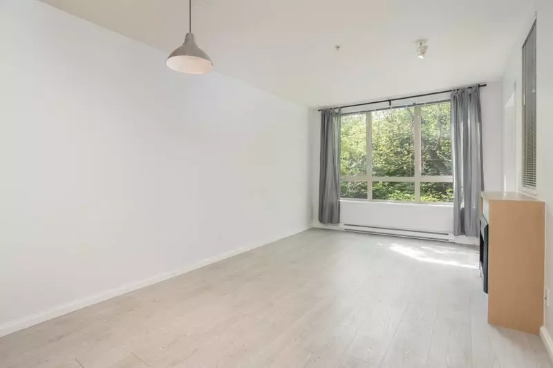 Dining Area Photo of 223 15988 26 Street, Surrey, BC