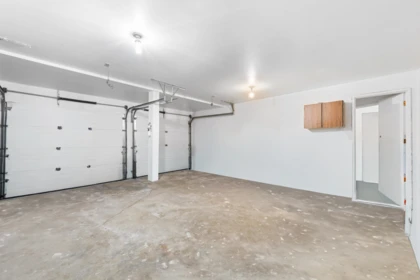 Hallway Photo of 1777 Caledonia Avenue, North Vancouver, BC