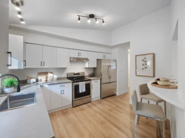 Kitchen Photo of 1777 Caledonia Avenue, North Vancouver, BC