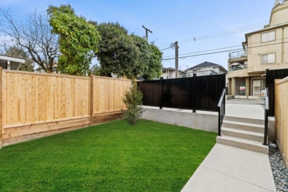 Backyard Photo of 2 4963 Chester Street, Vancouver, BC