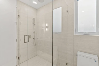 Guest Bathroom Photo of 2 4963 Chester Street, Vancouver, BC
