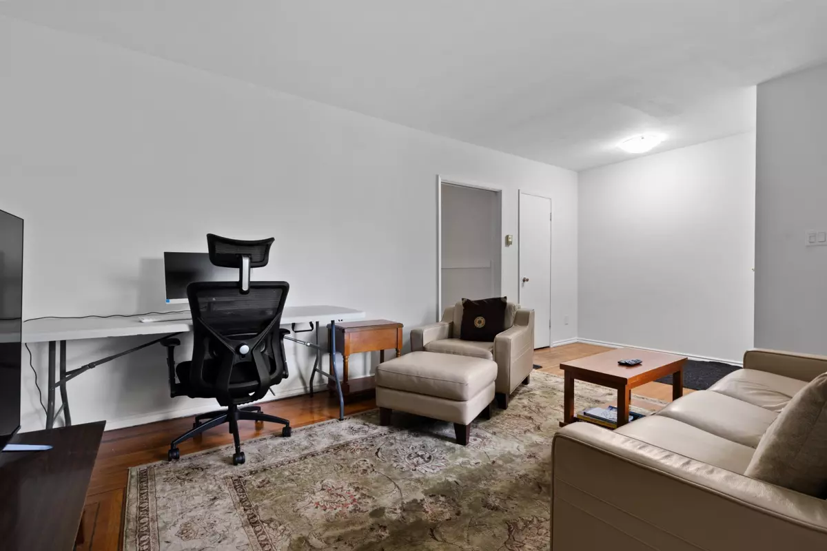Living Room Photo of 443-445 W Keith Road, North Vancouver, BC