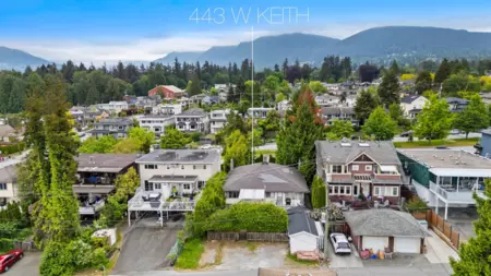 Basement Recreation Room Photo of 443-445 W Keith Road, North Vancouver, BC