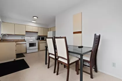 Breakfast Nook Photo of 443-445 W Keith Road, North Vancouver, BC