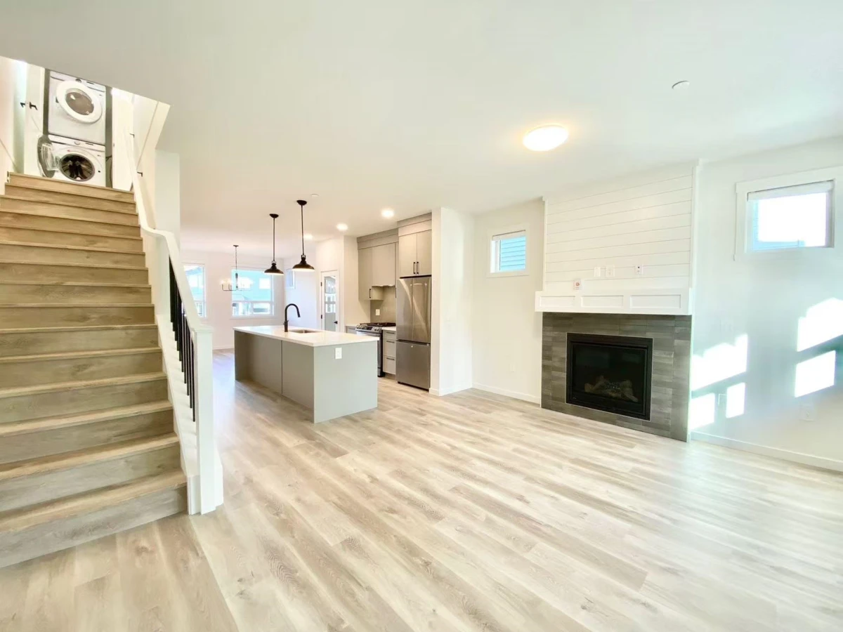 Living Room Photo of 25069 112 Avenue, Maple Ridge, BC