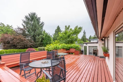 Entry Foyer Photo of 13474 67 Avenue, Surrey, BC