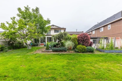 Staircase Photo of 13474 67 Avenue, Surrey, BC
