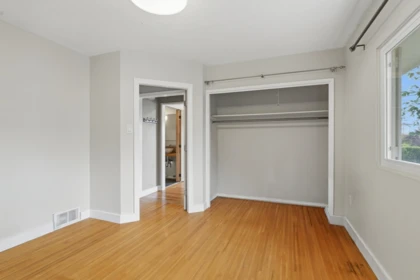 Laundry Room Photo of 1570 Brearley Street, White Rock, BC