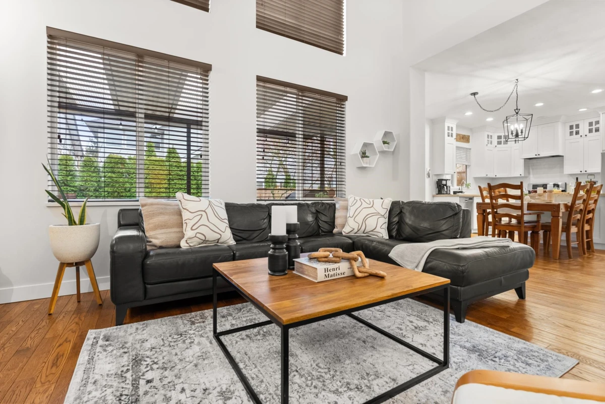 Dining Area Photo of 14918 59 Avenue, Surrey, BC