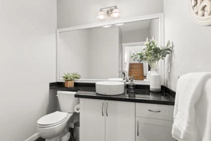 Guest Bathroom Photo of 14918 59 Avenue, Surrey, BC