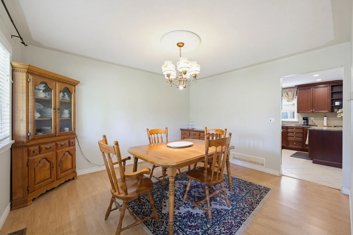 Dining Area Photo of 22724 76b Crescent, Langley, BC