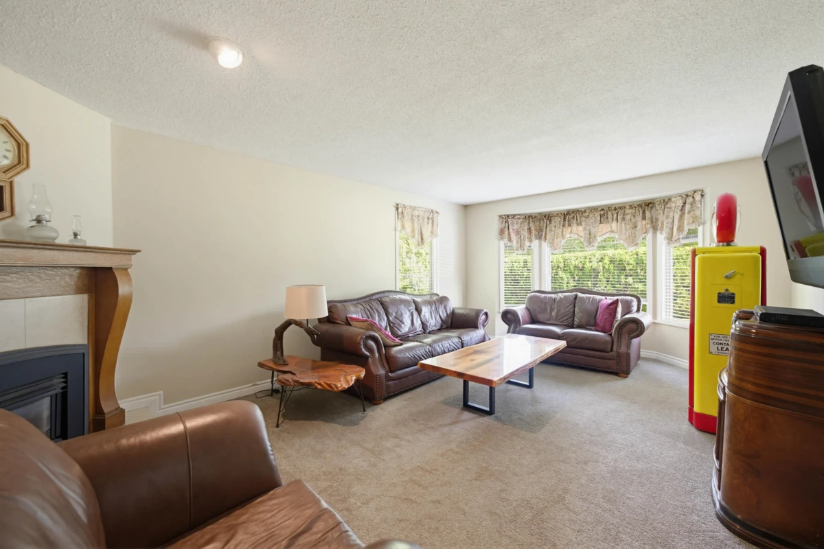 Living Room Photo of 22724 76b Crescent, Langley, BC