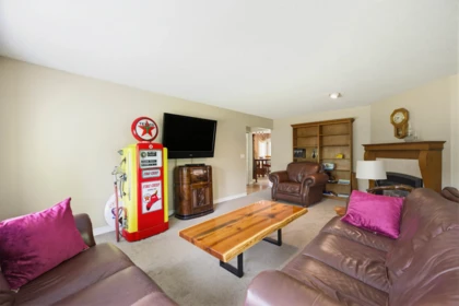 22724 76b Crescent, Langley, BC, Langley — Single Family Residence for sale
