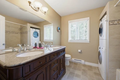 Laundry Room Photo of 22724 76b Crescent, Langley, BC