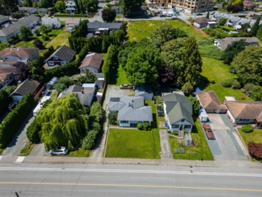 9533 Broadway Street, Chilliwack, BC, Chilliwack — Single Family Residence for sale